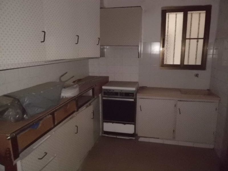 6 bedroom Townhouse for sale in Almassora / Almazora - € 110,000 (Ref: 9841115)