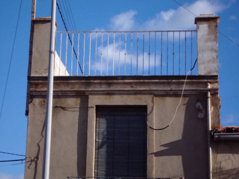 6 bedroom Townhouse for sale in Almassora / Almazora - € 110,000 (Ref: 9841115)