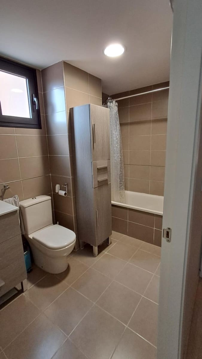 3 bedroom Flat for sale in Castello de la Plana - € 290,000 (Ref: 9841118)