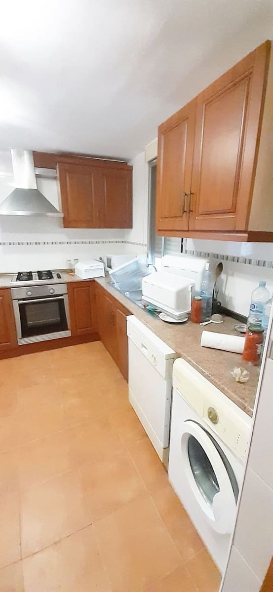 4 bedroom Villa for rent in Almassora / Almazora - € 1,200 (Ref: 9855191)