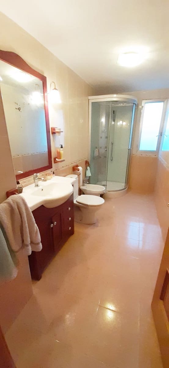 4 bedroom Villa for rent in Almassora / Almazora - € 1,200 (Ref: 9855191)