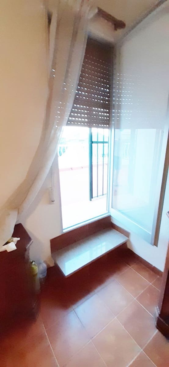 4 bedroom Villa for rent in Almassora / Almazora - € 1,200 (Ref: 9855191)
