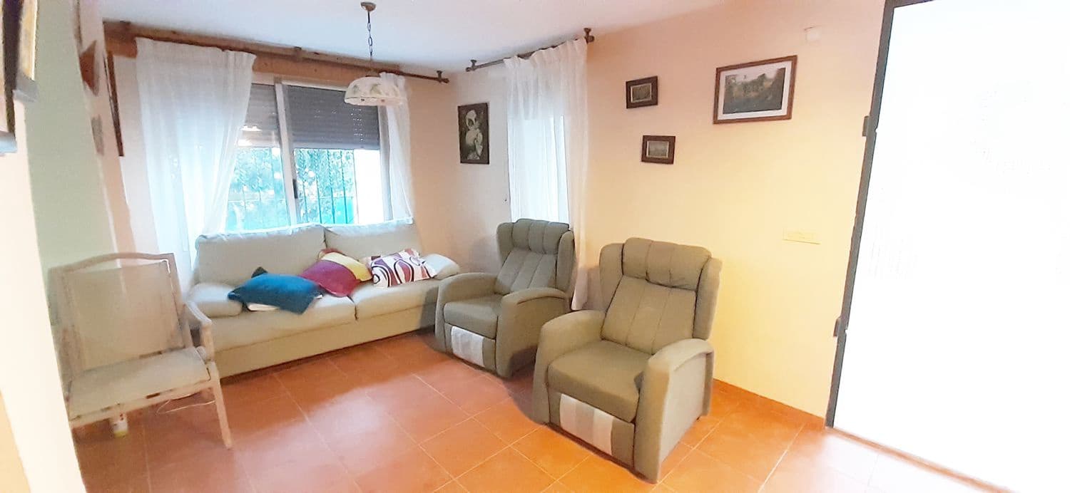 4 bedroom Villa for rent in Almassora / Almazora - € 1,200 (Ref: 9855191)