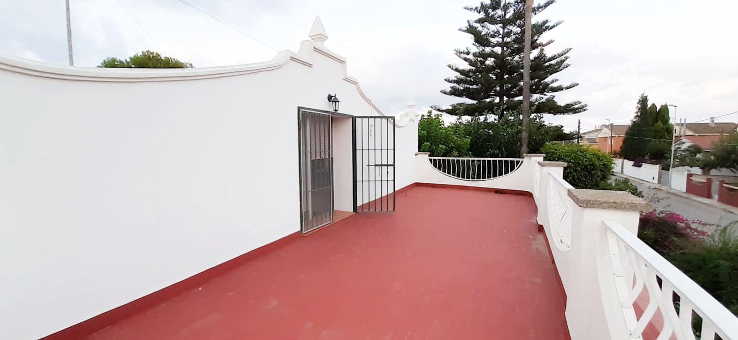 4 bedroom Villa for rent in Almassora / Almazora - € 1,200 (Ref: 9855191)
