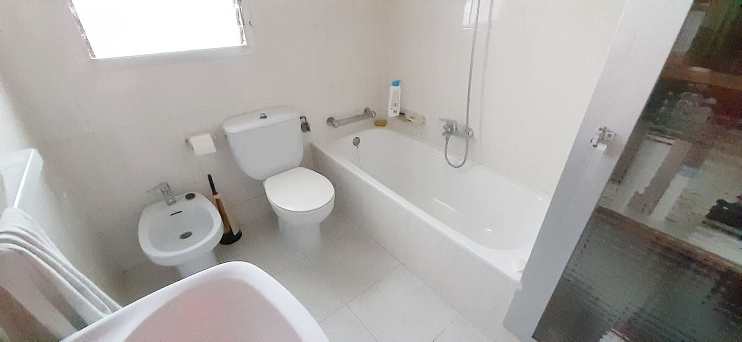 4 bedroom Villa for rent in Almassora / Almazora - € 1,200 (Ref: 9855191)
