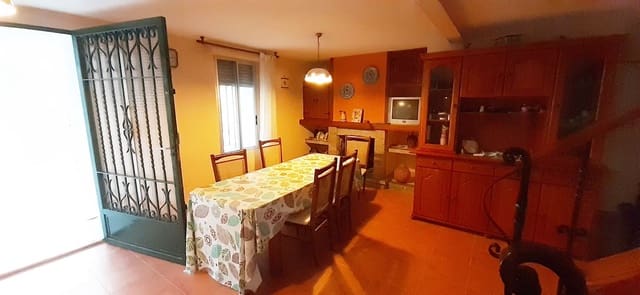 4 bedroom Villa for rent in Almassora / Almazora - € 1,200 (Ref: 9855191)
