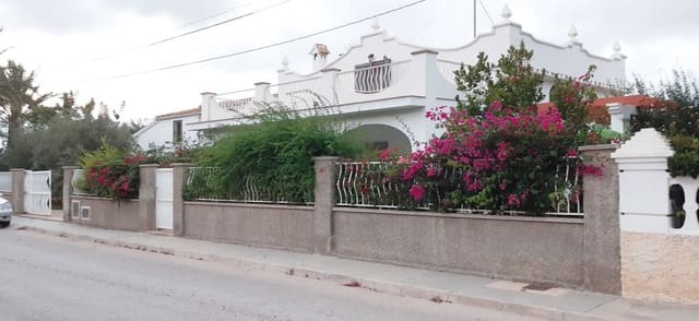 4 bedroom Villa for rent in Almassora / Almazora - € 1,200 (Ref: 9855191)