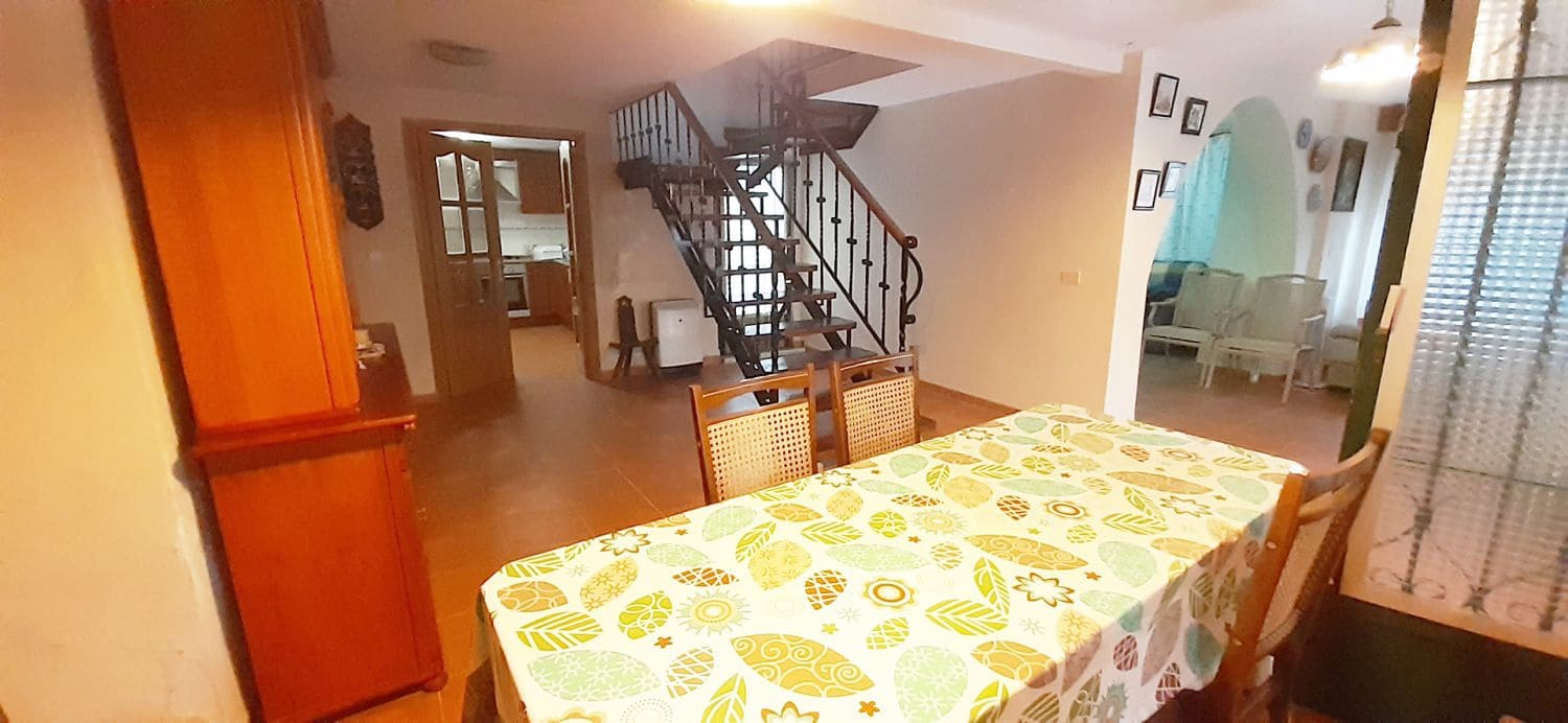 4 bedroom Villa for rent in Almassora / Almazora - € 1,200 (Ref: 9855191)