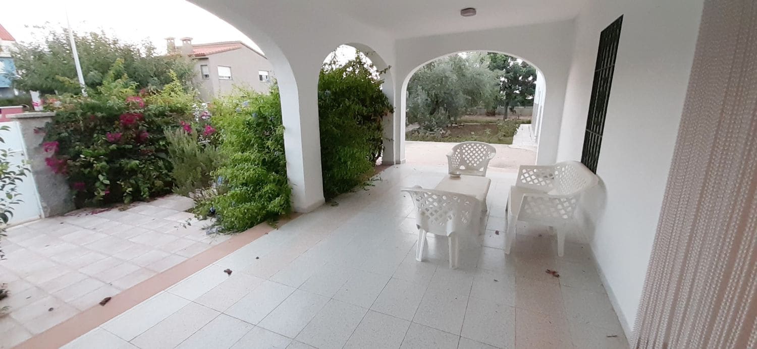 4 bedroom Villa for rent in Almassora / Almazora - € 1,200 (Ref: 9855191)