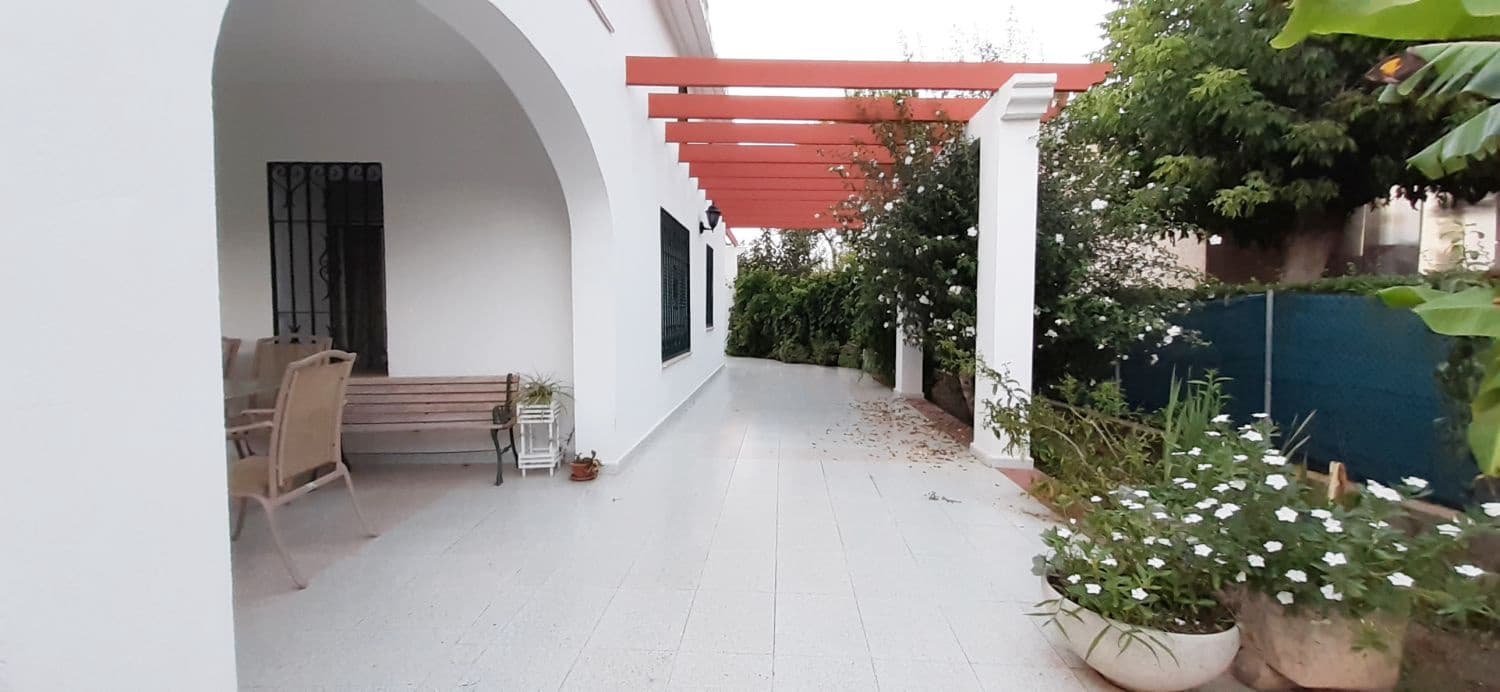 4 bedroom Villa for rent in Almassora / Almazora - € 1,200 (Ref: 9855191)