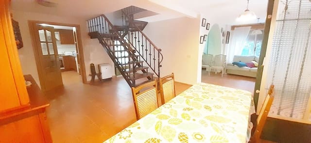 4 bedroom Villa for rent in Almassora / Almazora - € 1,200 (Ref: 9855191)