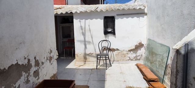 3 bedroom Townhouse for sale in Castelló de la Plana - € 119,000 (Ref: 9866775)
