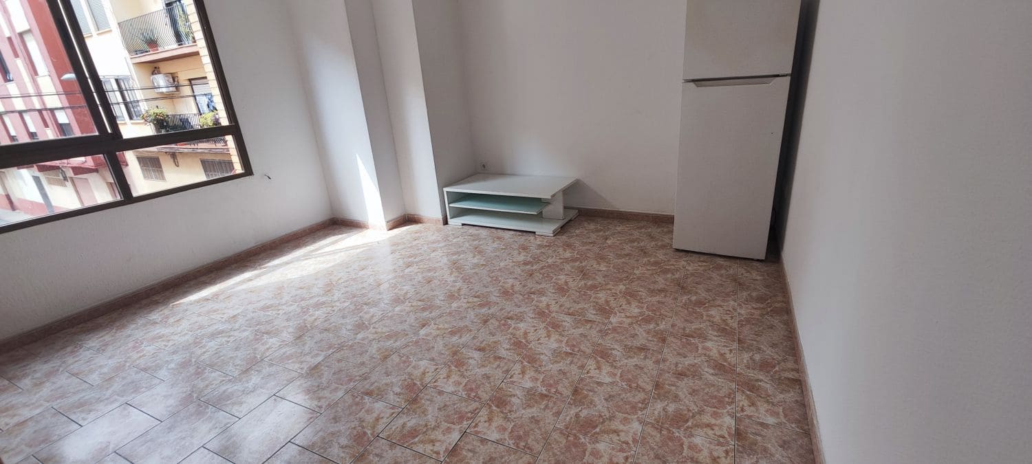 1 Zimmer Wohnung zu verkaufen in Castello de la Plana - 100.000 € (Ref: 9899257)