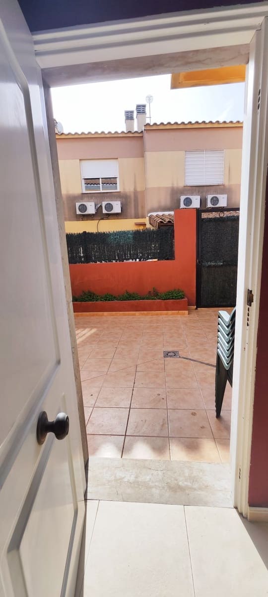 3 sovrum Radhus att hyra i Almassora / Almazora med pool garage - 850 € (Ref: 9915379)