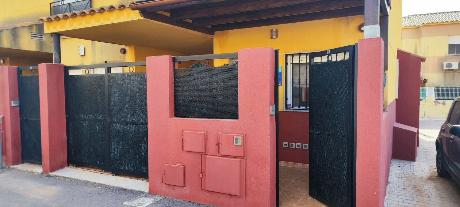 3 sovrum Radhus att hyra i Almassora / Almazora med pool garage - 850 € (Ref: 9915379)