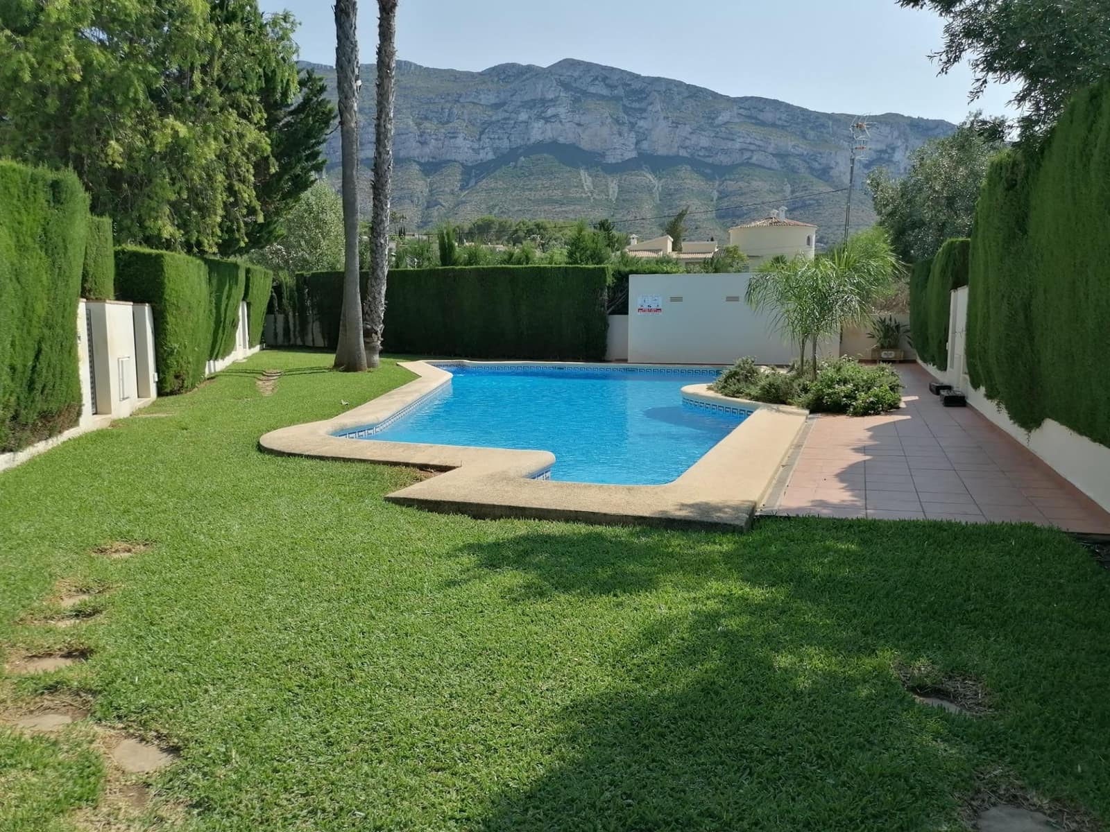 3 soveværelse Rækkehus til salg i Denia med swimmingpool garage - € 440.000 (Ref: 9207305)