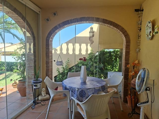 2 slaapkamer Villa te koop in El Montgó, Dénia met zwembad garage - € 320.000 (Ref: 9207306)