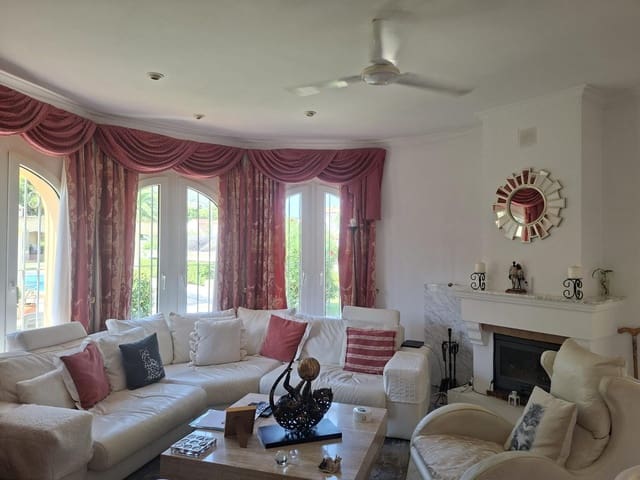 2 slaapkamer Villa te koop in El Montgó, Dénia met zwembad garage - € 320.000 (Ref: 9207306)