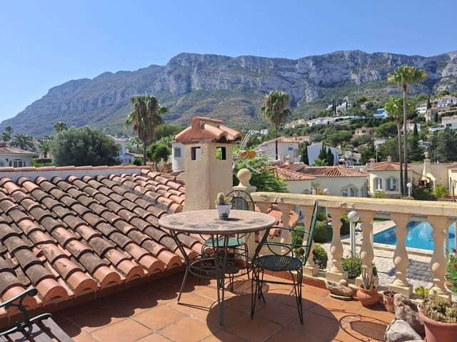 2 slaapkamer Villa te koop in El Montgó, Dénia met zwembad garage - € 320.000 (Ref: 9207306)