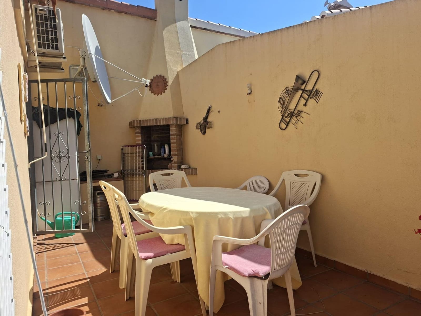 Chalet de 2 habitaciones en Dénia en venta con piscina garaje - 320.000 € (Ref: 9207306)