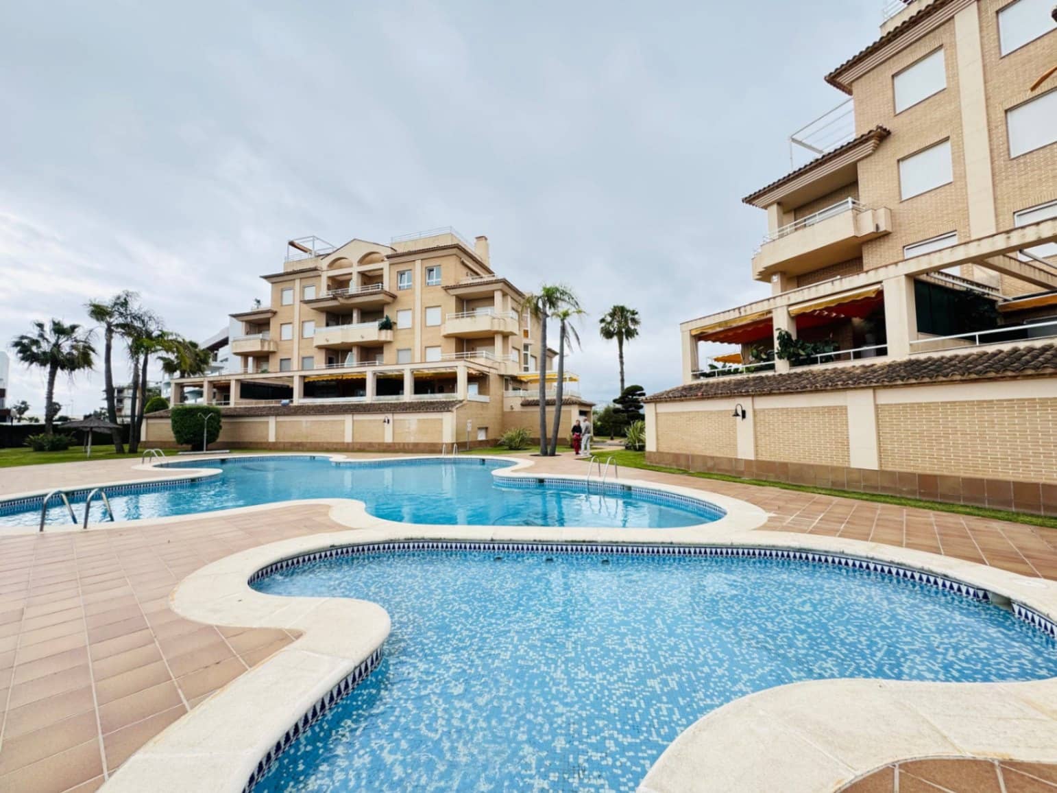 1 bedroom Apartment for sale in Oliva with pool garage - € 190,000 (Ref: 9207315)