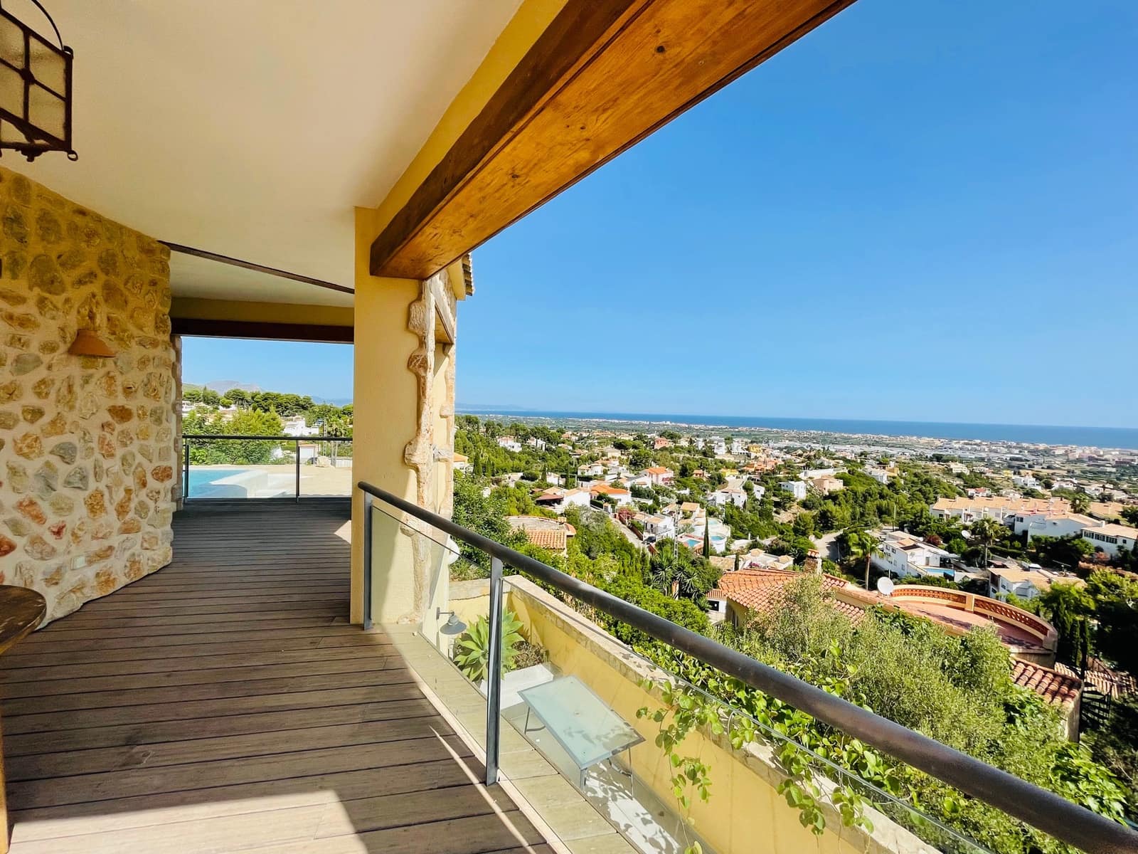 Chalet de 3 habitaciones en Dénia en venta con piscina garaje - 1.250.000 € (Ref: 9207321)