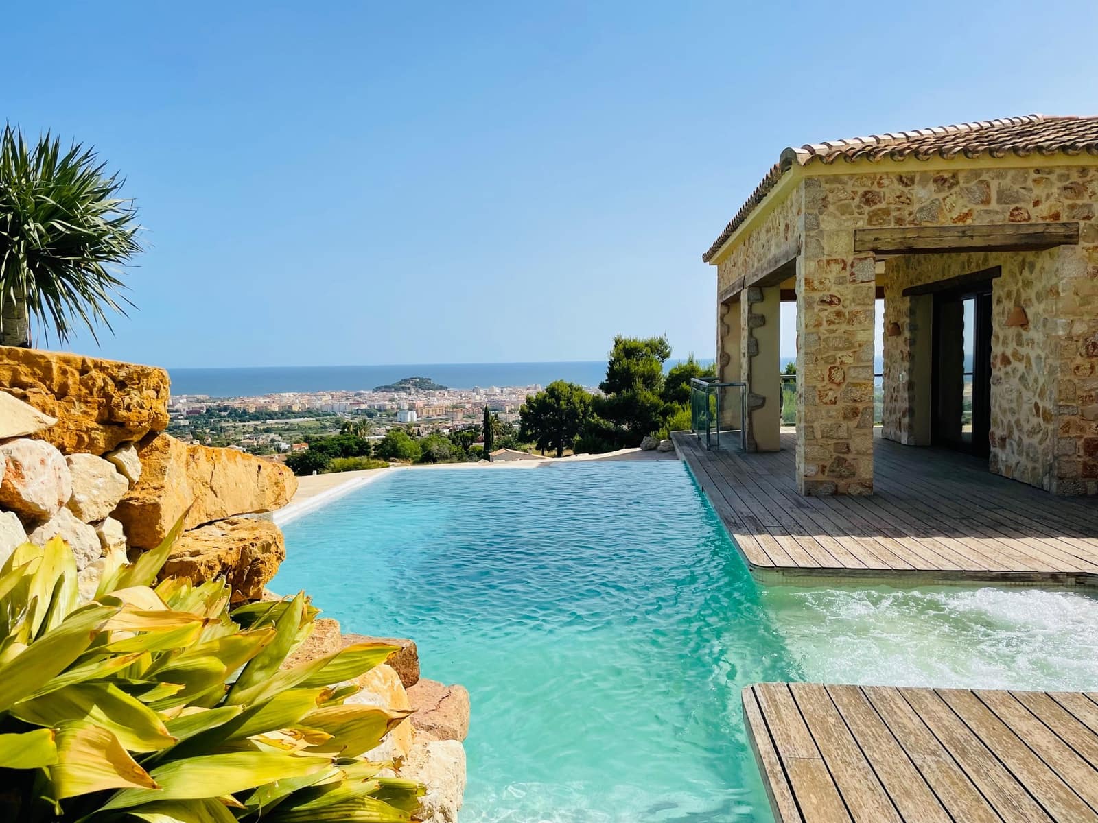 Chalet de 3 habitaciones en Dénia en venta con piscina garaje - 1.250.000 € (Ref: 9207321)