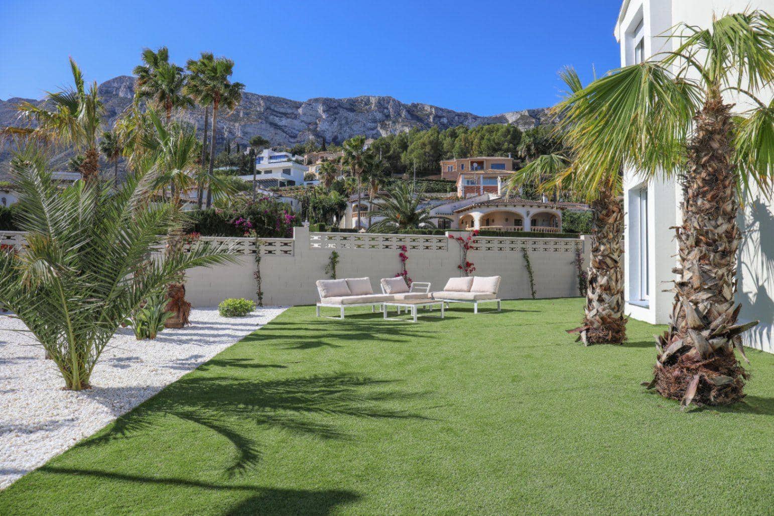 2 bedroom Apartment for sale in Denia with pool garage - € 381,150 (Ref: 9216851)