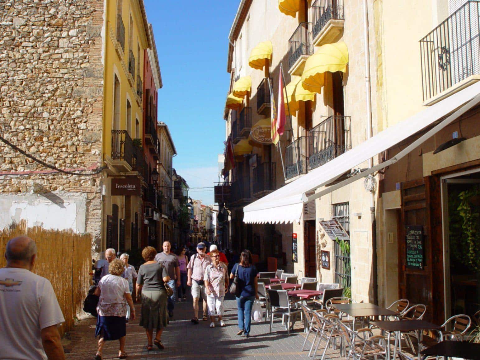 2 bedroom Apartment for sale in Denia with pool garage - € 381,150 (Ref: 9216851)