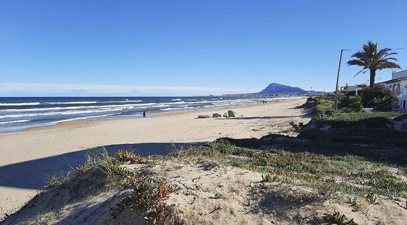 3 makuuhuone Rivitalo myytävänä paikassa Denia mukana uima-altaan 
autotalli - 395 000 € (Ref: 9216852)