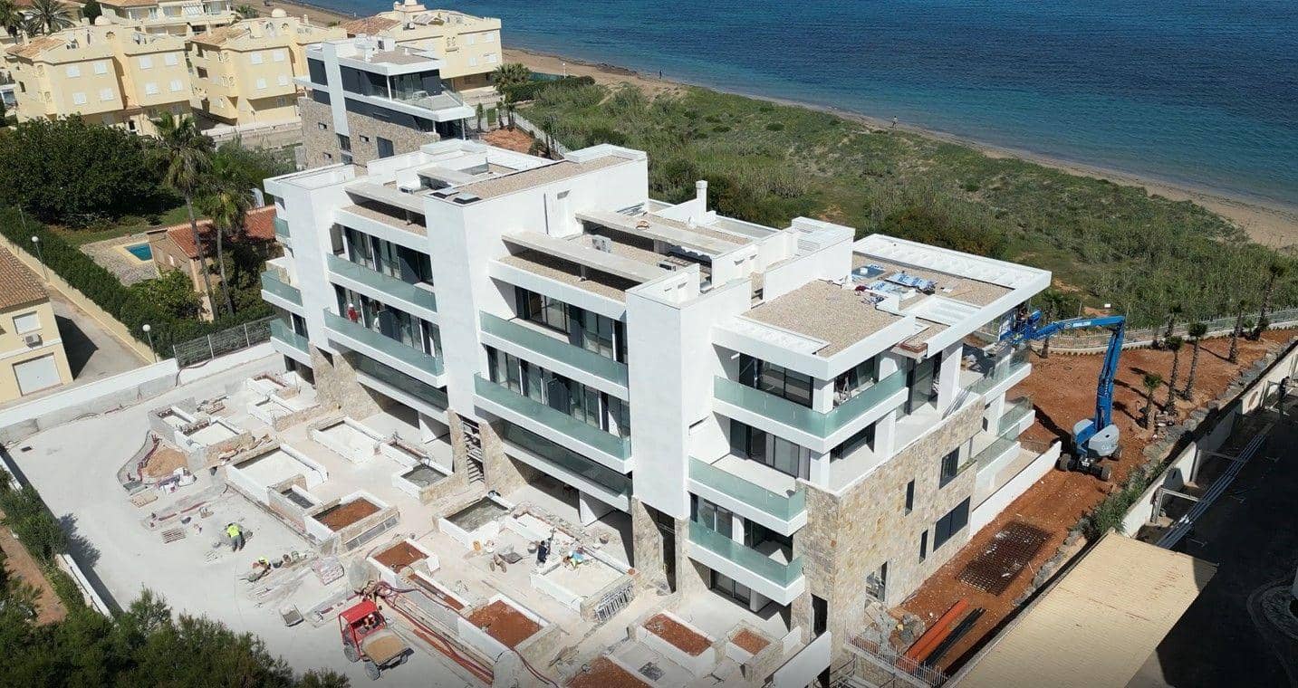 Apartamento de 3 habitaciones en Dénia en venta con piscina - 610.000 € (Ref: 9216863)