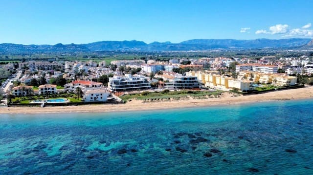 Apartamento de 3 habitaciones en Dénia en venta con piscina - 610.000 € (Ref: 9216863)