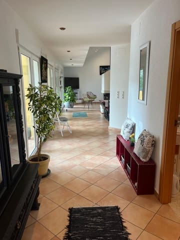 3 makuuhuone Huvila myytävänä paikassa Las Marinas / Les Marines, Dénia mukana uima-altaan 
autotalli - 848 000 € (Ref: 9301529)