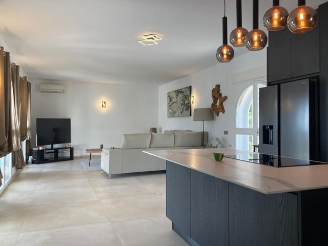 5 Zimmer Villa zu verkaufen in Benitachell / Benitatxell mit Pool Garage - 765.000 € (Ref: 9393572)