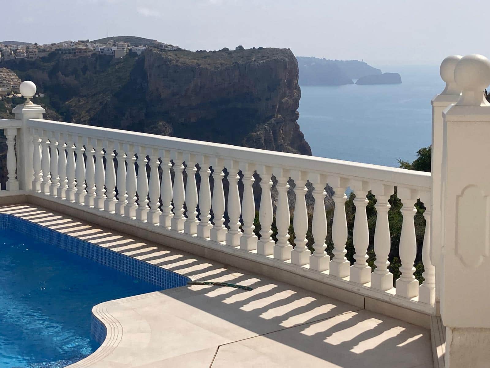 5 Zimmer Villa zu verkaufen in Benitachell / Benitatxell mit Pool Garage - 765.000 € (Ref: 9393572)