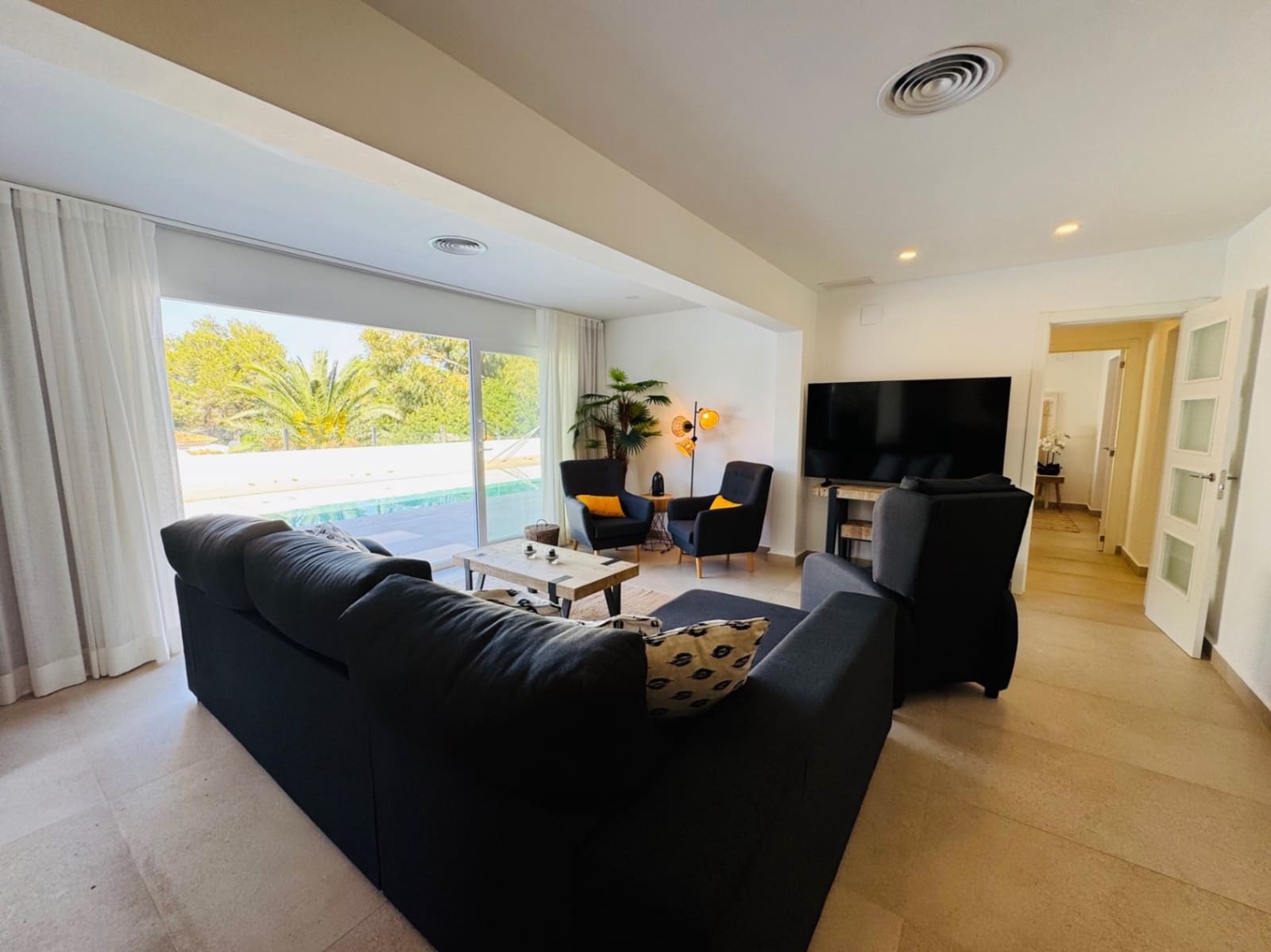 3 sypialnia Willa na sprzedaż w Denia z basenem garażem - 785 000 € (Ref: 9393582)