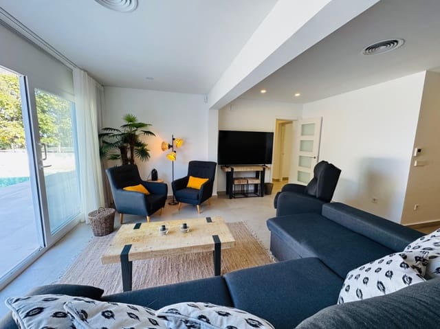 3 sypialnia Willa na sprzedaż w Dénia z basenem garażem - 785 000 € (Ref: 9393582)