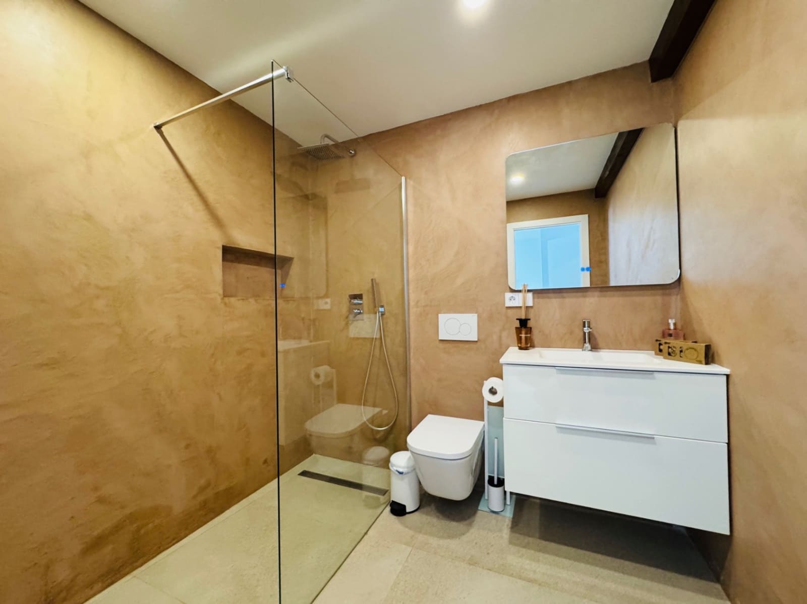 3 sypialnia Willa na sprzedaż w Denia z basenem garażem - 785 000 € (Ref: 9393582)