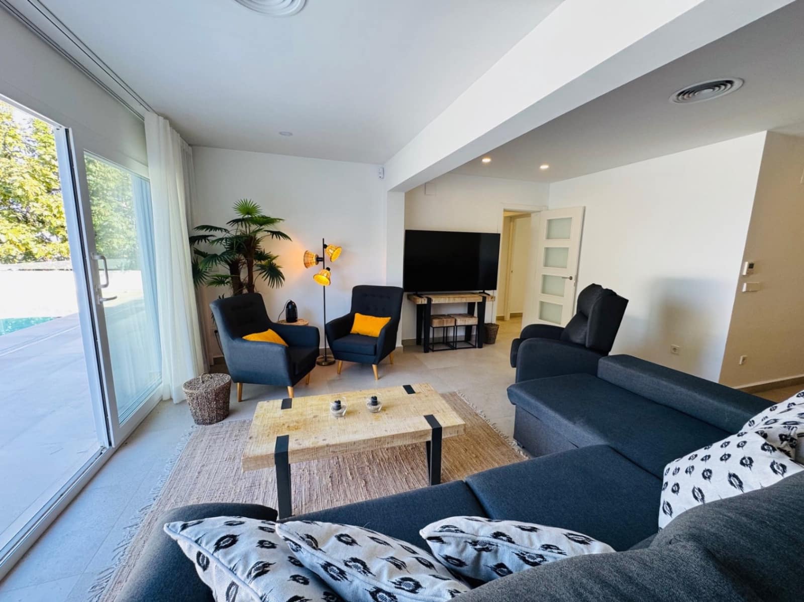 3 sypialnia Willa na sprzedaż w Denia z basenem garażem - 785 000 € (Ref: 9393582)