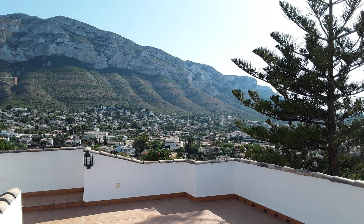 3 chambre Villa/Maison à vendre à Denia avec piscine garage - 860 000 € (Ref: 9395428)