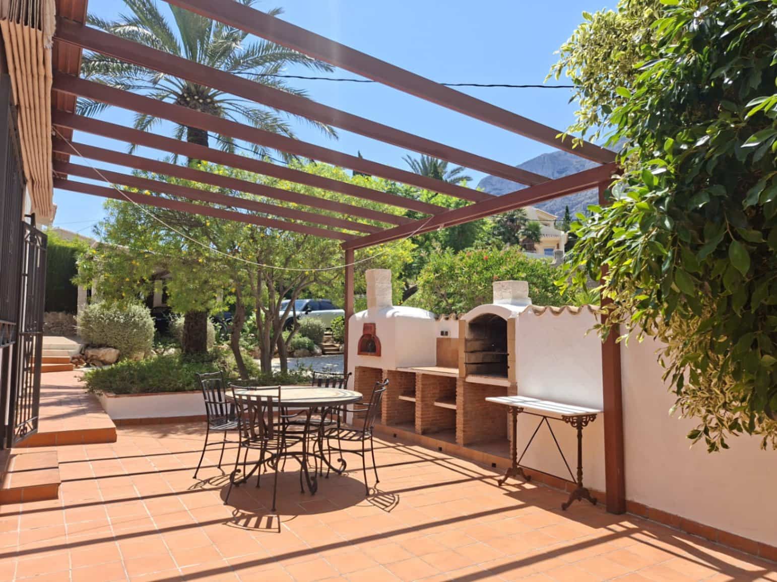 3 chambre Villa/Maison à vendre à Denia avec piscine garage - 860 000 € (Ref: 9395428)