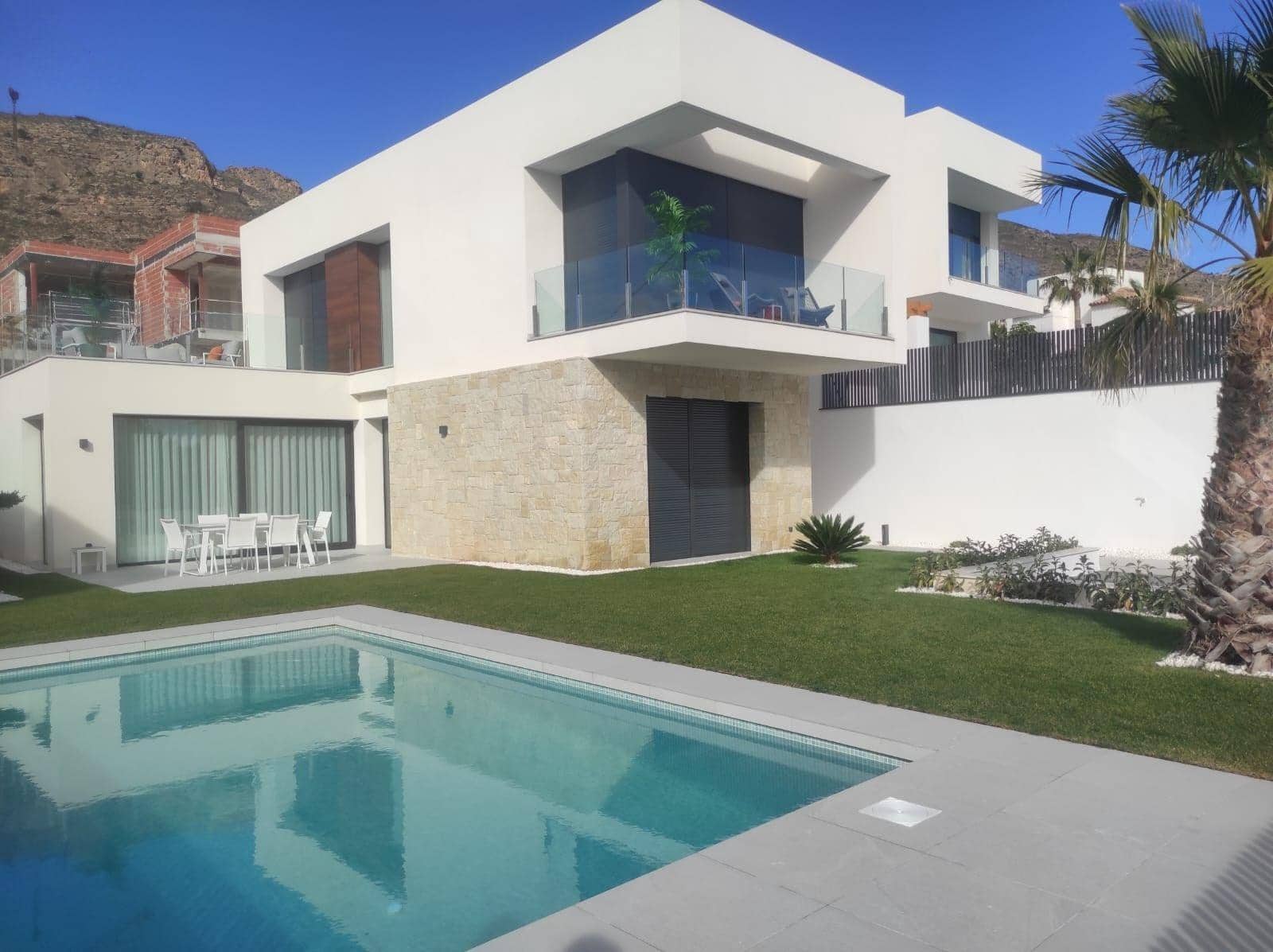 3 bedroom Villa for sale in Finestrat with pool garage - € 895,000 (Ref: 9426390)