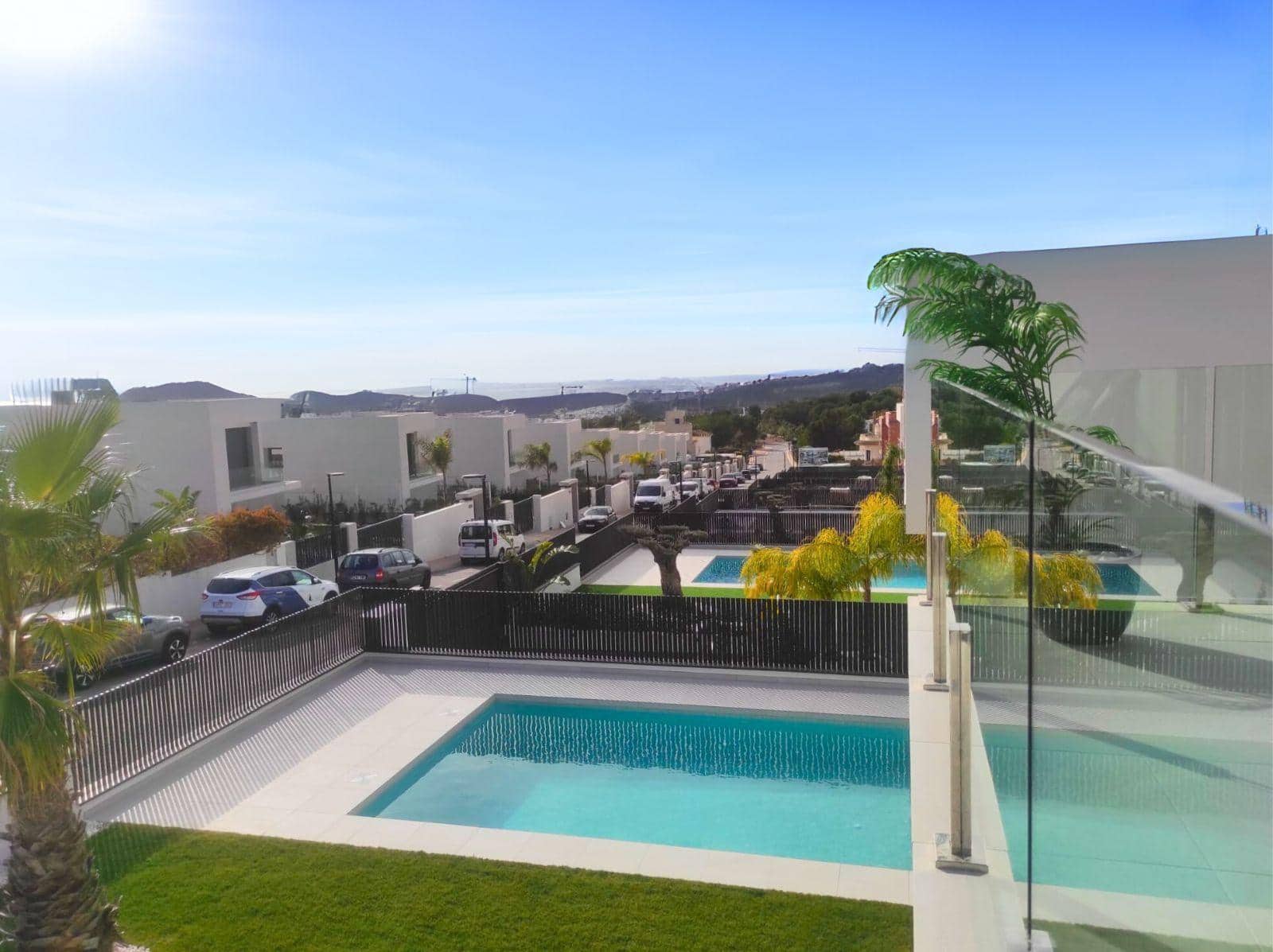 3 bedroom Villa for sale in Finestrat with pool garage - € 895,000 (Ref: 9426390)