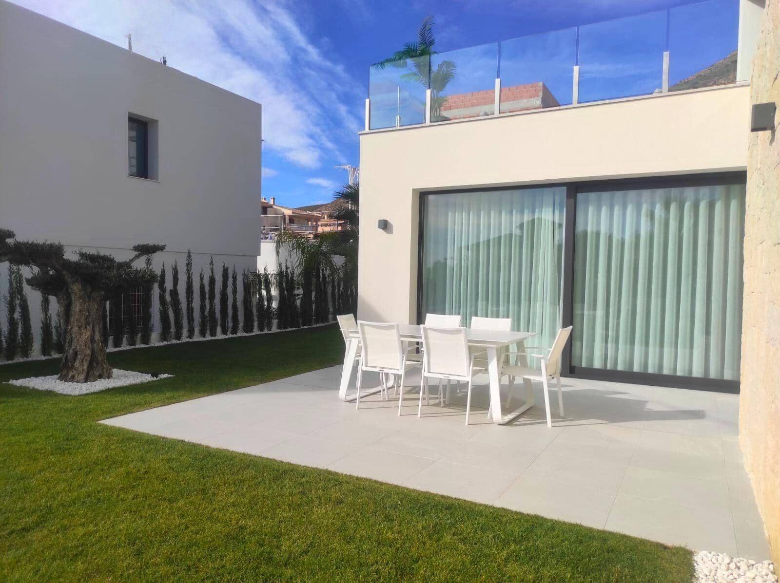 3 bedroom Villa for sale in Finestrat with pool garage - € 895,000 (Ref: 9426390)