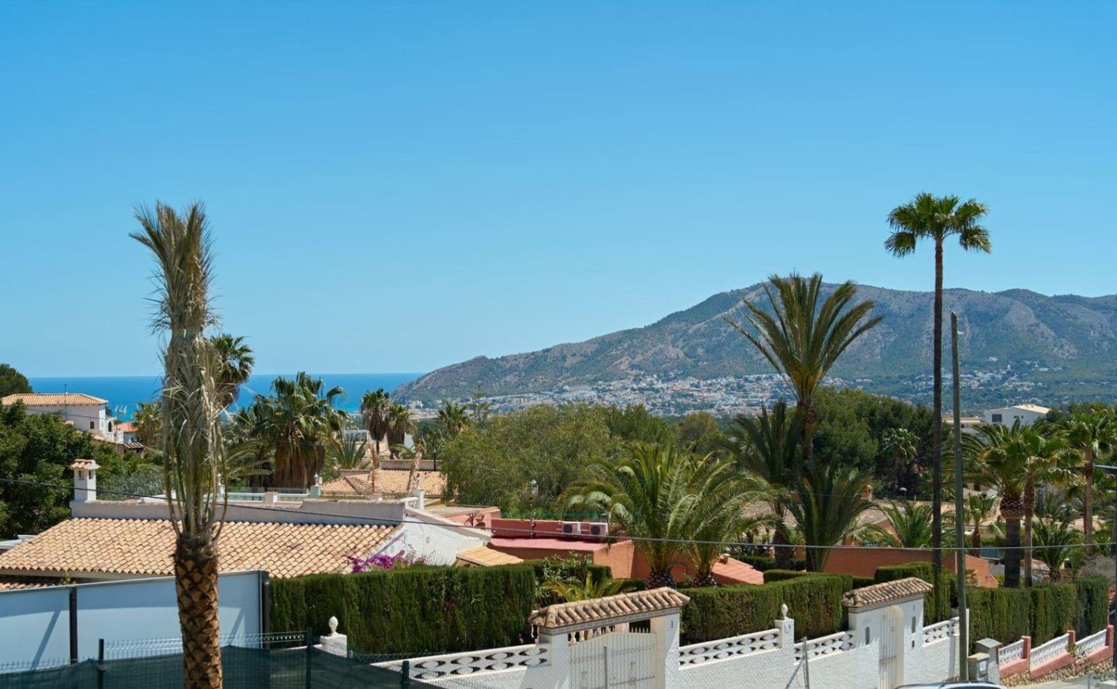 3 bedroom Villa for sale in Alfaz del Pi / L'Alfas del Pi with pool garage - € 625,000 (Ref: 9426406)