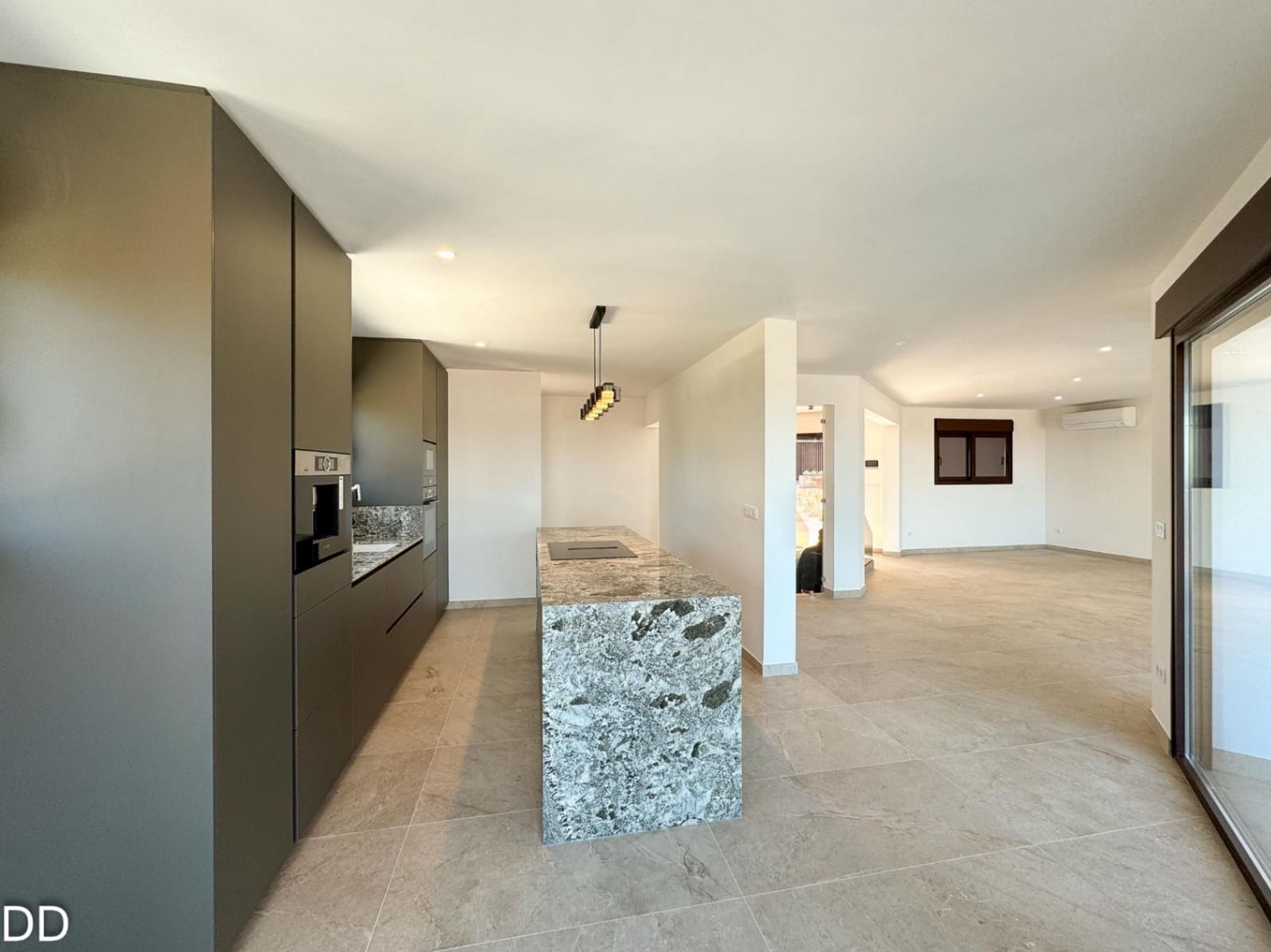 4 slaapkamer Villa te koop in Denia met zwembad garage - € 999.000 (Ref: 9449912)