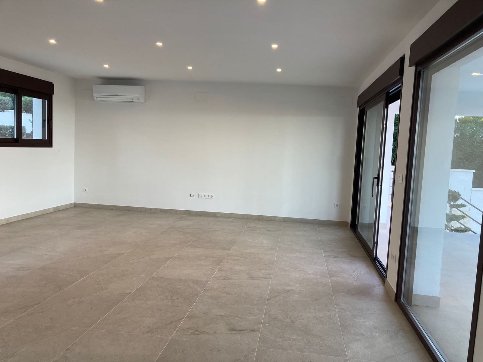 4 slaapkamer Villa te koop in Denia met zwembad garage - € 999.000 (Ref: 9449912)