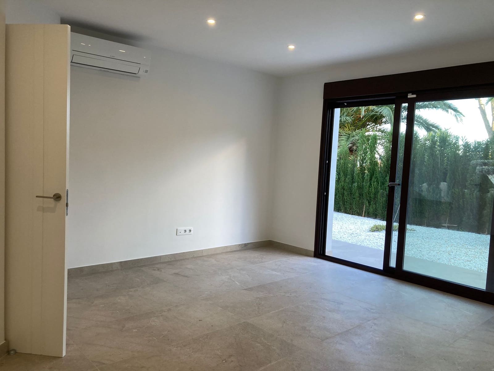 4 slaapkamer Villa te koop in Denia met zwembad garage - € 999.000 (Ref: 9449912)