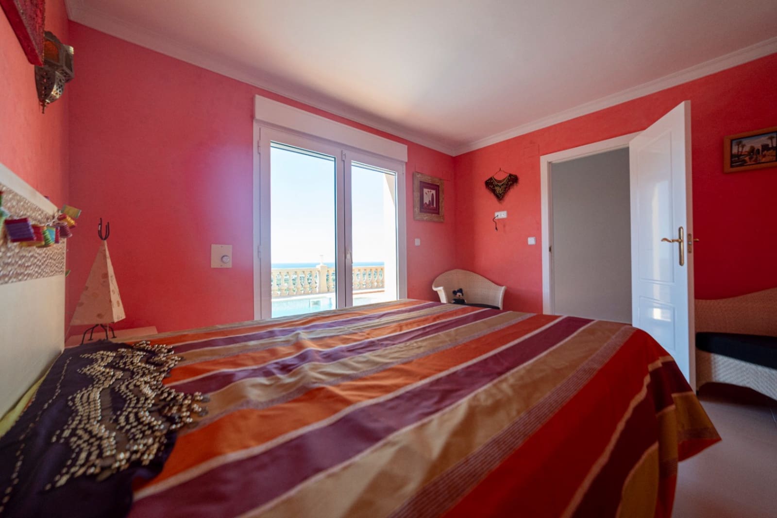 5 sypialnia Willa na sprzedaż w Denia z basenem garażem - 1 375 000 € (Ref: 9618675)