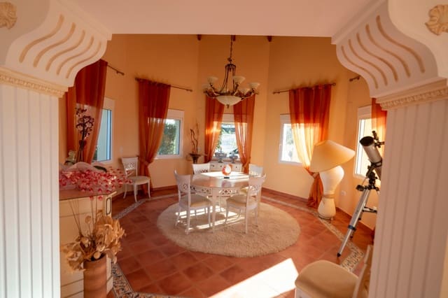 5 sypialnia Willa na sprzedaż w Dénia z basenem garażem - 1 375 000 € (Ref: 9618675)